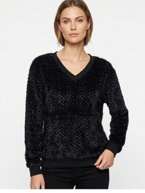 Eyelash Couture Black V-Neck Sweater Timeless Knit